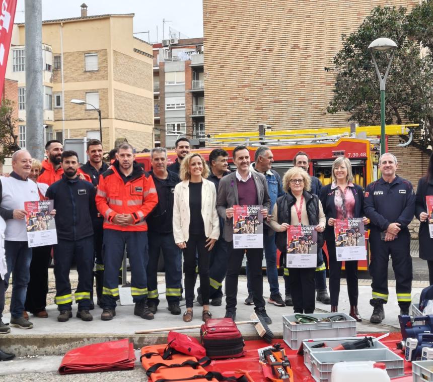 Èxit de la Donació de Sang dels Bombers a Tortosa, malgrat la pluja