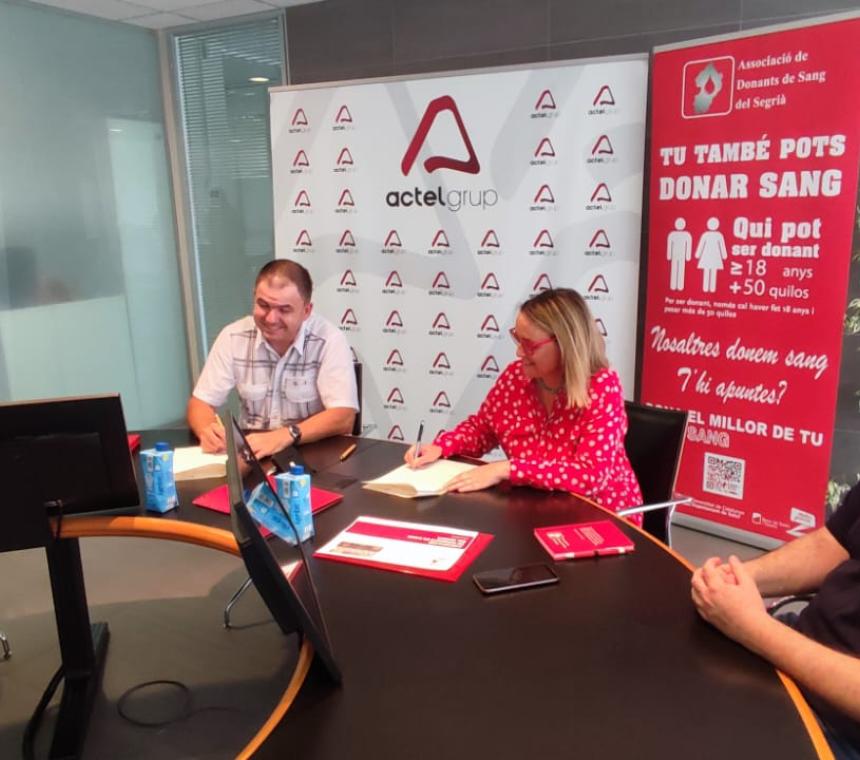 Signatura del conveni de col·laboració entre ActelGrup i l'Associació de Donants de Sang del Segrià