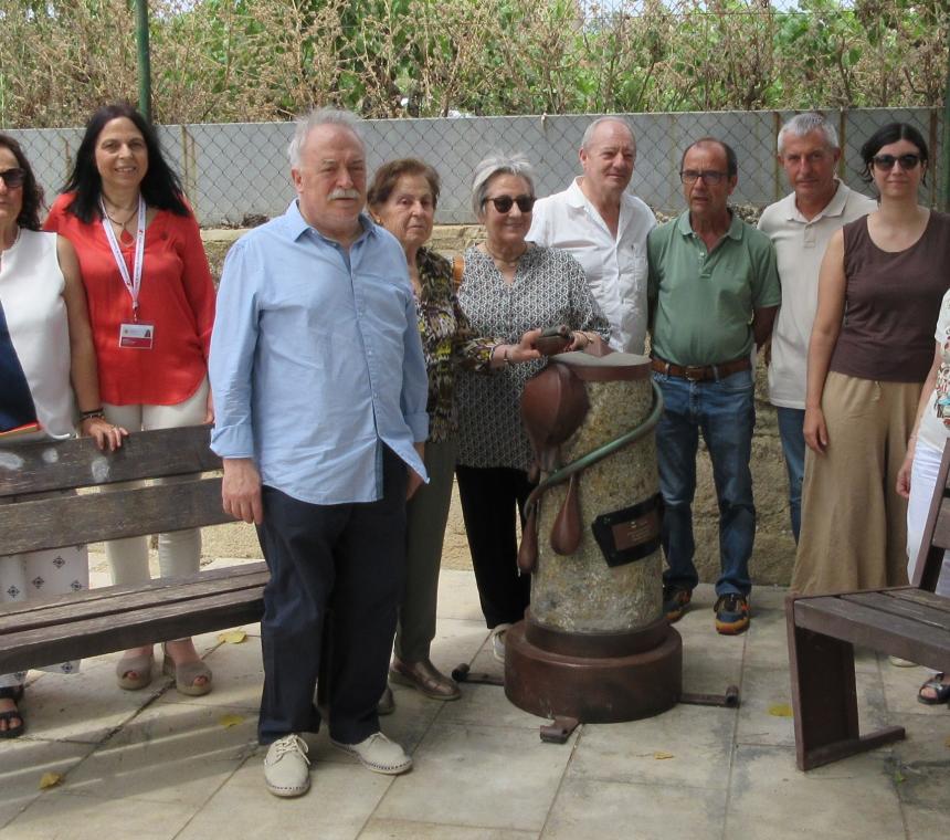 Font-rubí inaugura un Monument als Donants de Sang