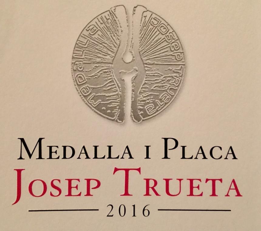 ASISTIMOS A LA ENTREGA DE LAS MEDALLAS Y PLACAS JOSEP TRUETA, AL MÉRITO SANITARIO