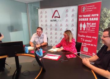 Signatura del conveni de col·laboració entre ActelGrup i l'Associació de Donants de Sang del Segrià